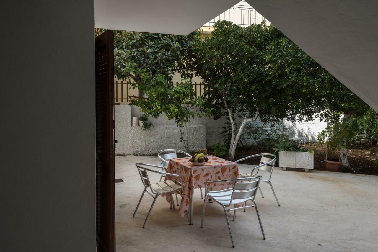 Areti Apartments Poros  Exterior foto